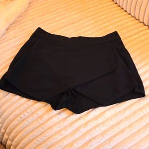 Womens Mine black skort